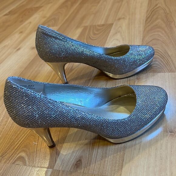 Bandolino My One Silver  Shiny Sparkling Platform Heels Women’s US Size 6 - Picture 3 of 6